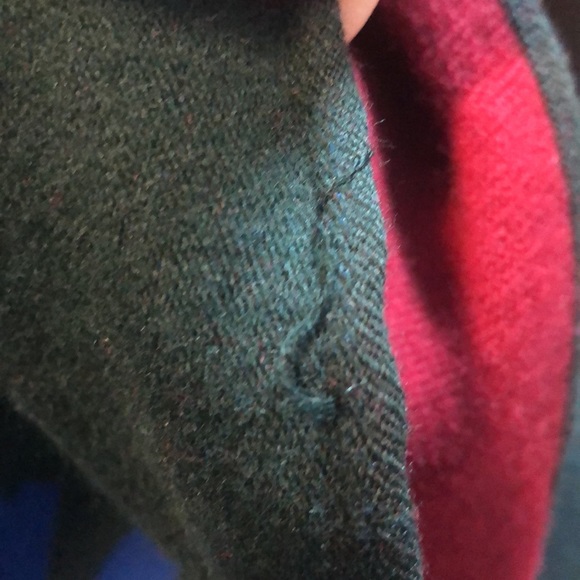 Gucci Men’s Logo Scarf - Picture 12 of 12